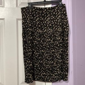 NWT black pleated floral skirt